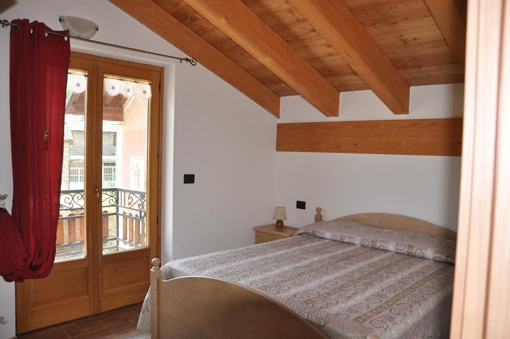 아오스타 Le Foyer De La Ferme 아파트 객실 사진